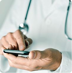 Doctor using the Doctor's App on moblie